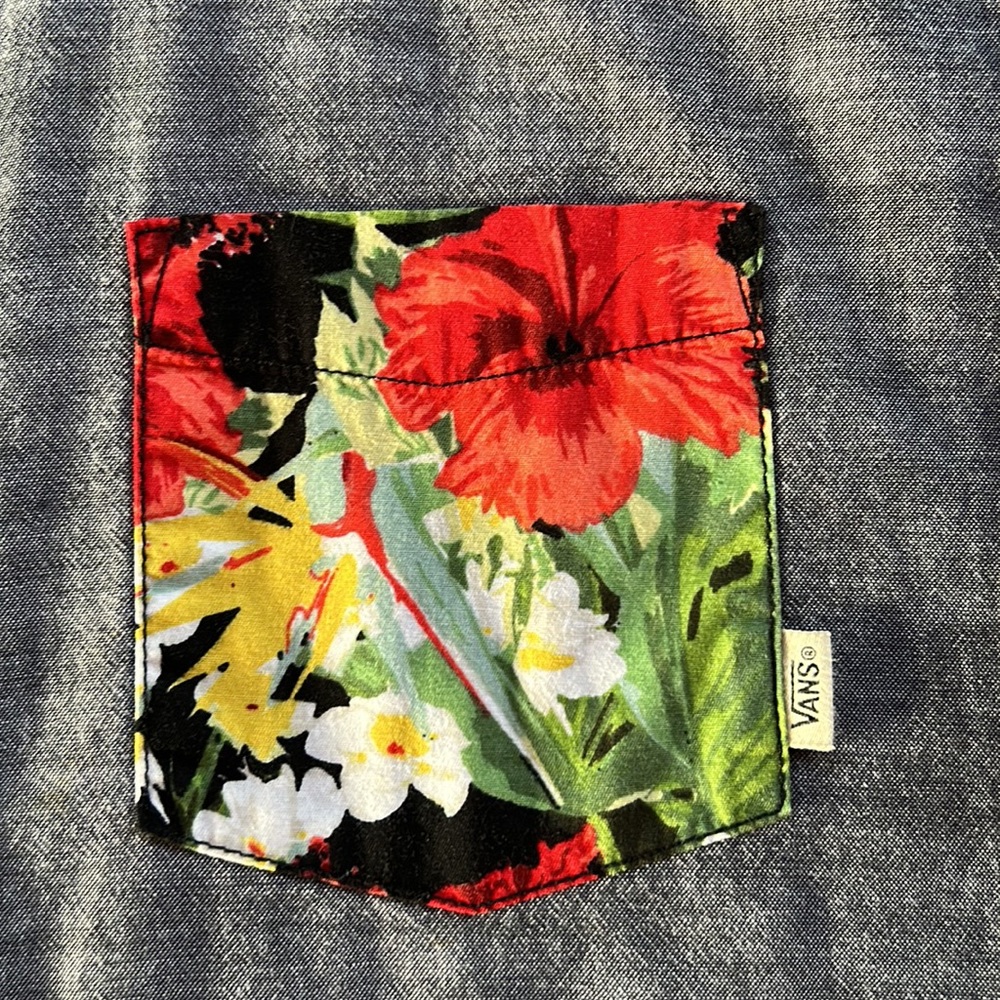 Vans/Penguin Shirt Bundle (S) - Picture 4 of 11